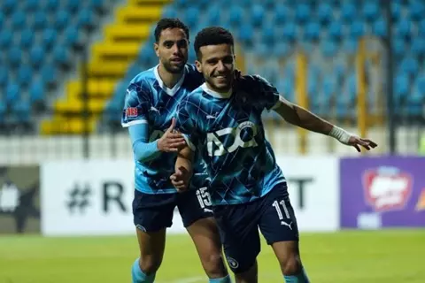 هدف لا يتكرر كثيرًا.. بيراميدز يهز شباك فاركو بطريقة غريبة (فيديو)